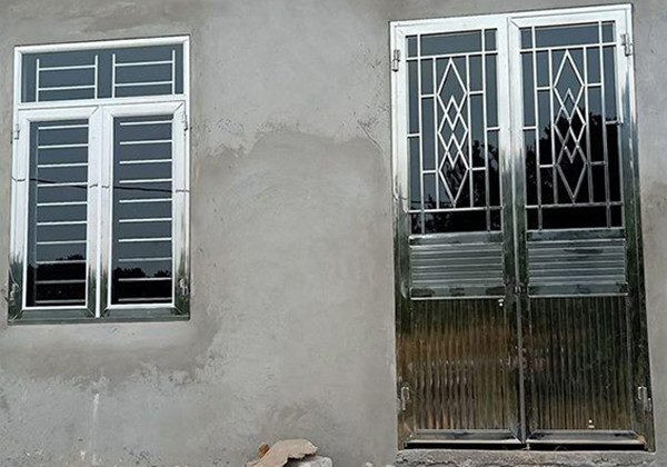 Mẫu cửa inox đẹp không gỉ làm cổng