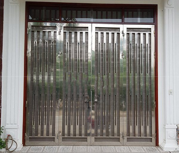 Mẫu cửa inox đẹp không gỉ làm cổng