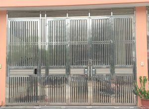 Mẫu cửa inox đẹp không gỉ làm cổng