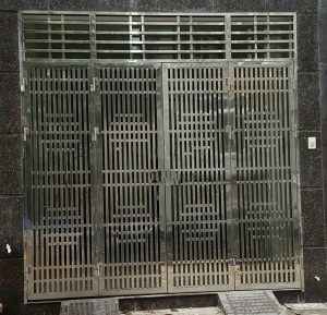 Mẫu cửa inox đẹp không gỉ làm cổng