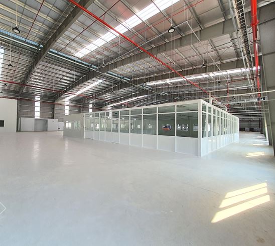 Thi công lắp dựng khung nhà xưởng thép tôn Zamil